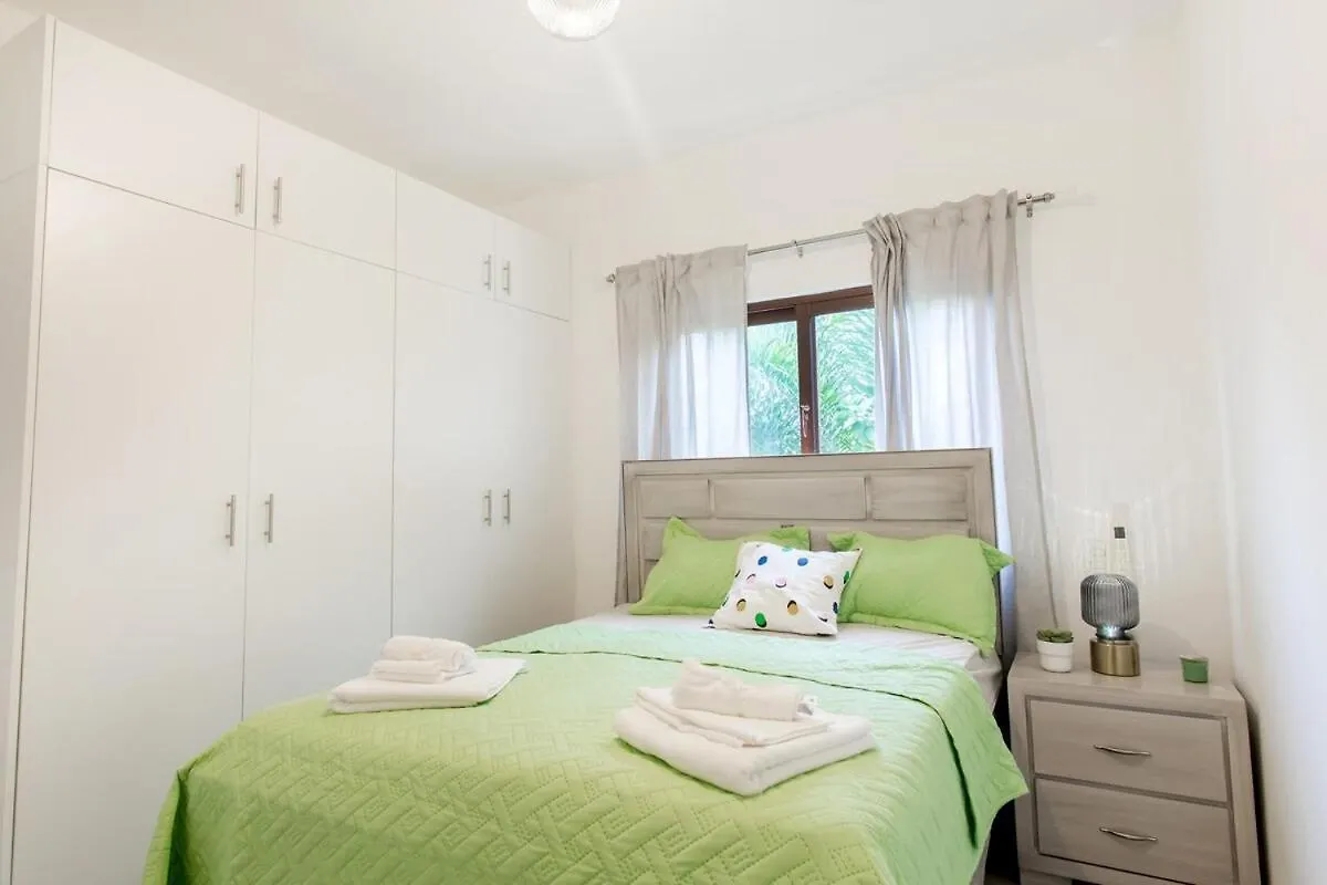 Penthouse With Jacuzzi In Ibiza, 蓬塔卡纳 公寓